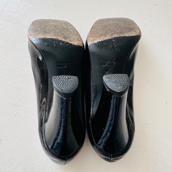 Yves Saint Laurent Shoes - Black Patent Leather - Size 9.5 - Picture 7 of 15